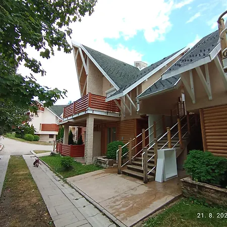 Zova Hemel 아파트 즐라티보