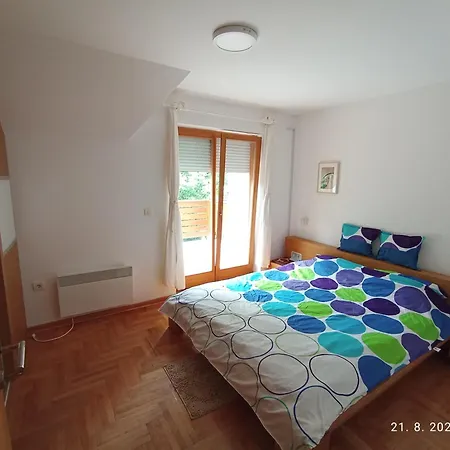 Zova Hemel * 즐라티보