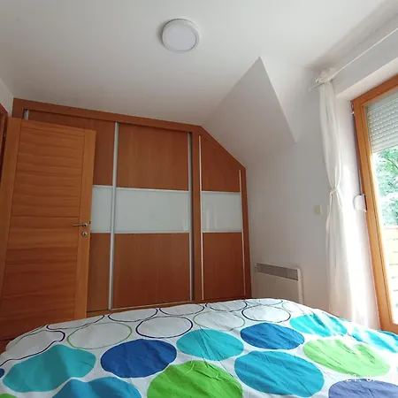 아파트 Zova Hemel 즐라티보